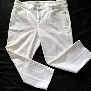 Chico's So Slimming Girlfriend Slim Leg Crop Jeans